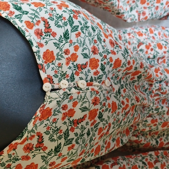 Divided by H&M floral printed long sleeve romper size 2 - Picture 5 of 5